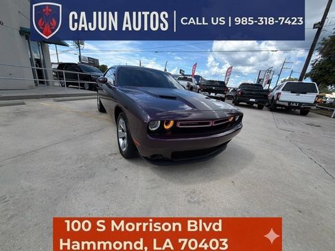 Used 2020 Dodge Challenger SXT RWD image 7