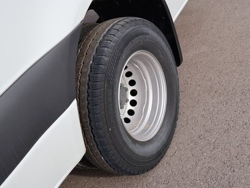 Used 2024 Mercedes-Benz Sprinter 3500 image 19