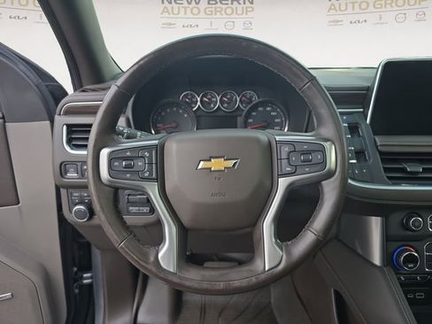 Used 2021 Chevrolet Tahoe LT w/ LT Signature Package image 12