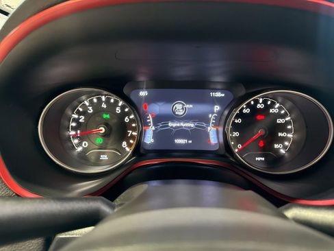 Used 2020 Jeep Compass Trailhawk AWD/4WD image 17