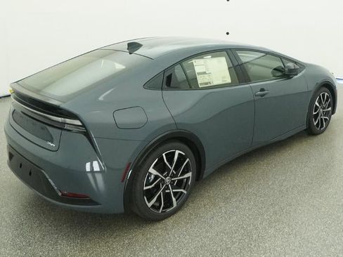 New 2026 Toyota Prius Plug-In Hybrid image 9