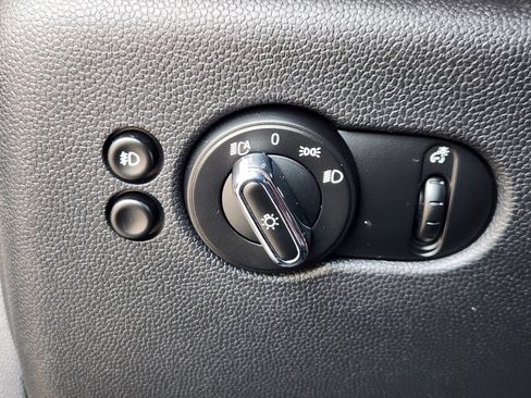 Used 2021 MINI Cooper S w/ Driver Assistance Package image 29