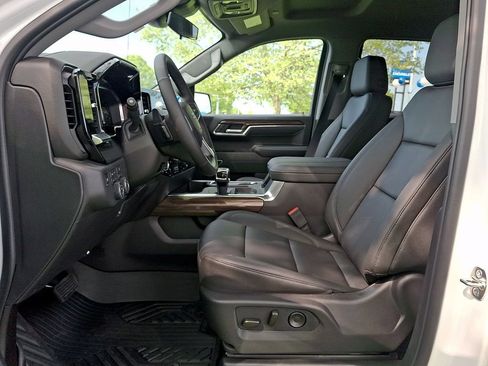 New 2026 Chevrolet Silverado 1500 LT Trail Boss w/ Convenience Package II AWD/4WD image 9