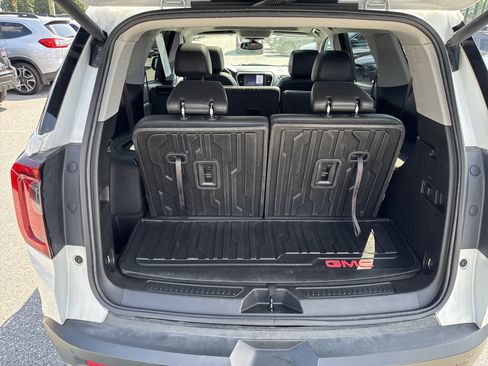 Used 2022 GMC Acadia AT4 w/ Technology Package AWD/4WD image 29