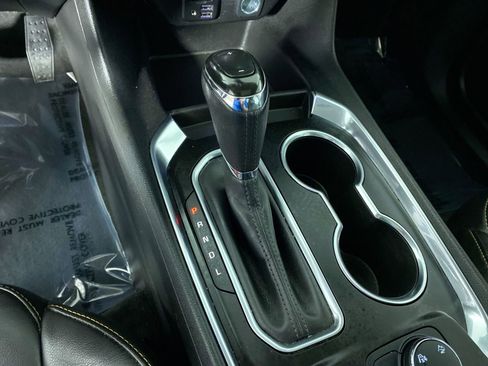 Used 2020 Chevrolet Traverse RS image 16