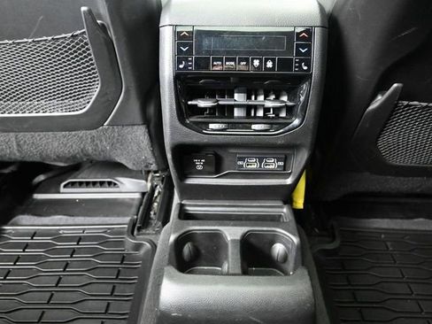 Certified 2022 Jeep Grand Cherokee L Overland w/ Luxury Tech Group IV image 24