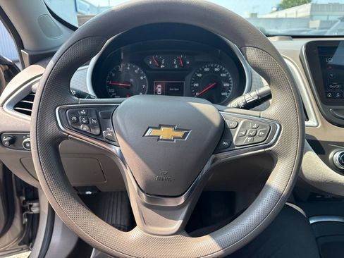 Used 2024 Chevrolet Malibu LT FWD image 21