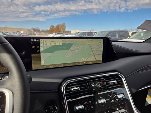 New 2026 Nissan Armada Platinum image 24