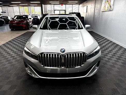 Used 2020 BMW 740i RWD image 6