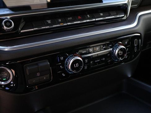 New 2026 GMC Sierra 2500 SLT w/ SLT Convenience Package image 35