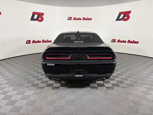 Used 2019 Dodge Challenger GT w/ Plus Package RWD image 5
