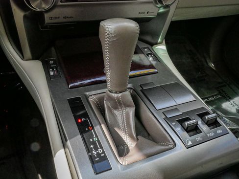 Used 2016 Lexus GX 460 w/ Premium Package image 26