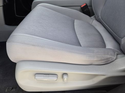 Used 2019 Honda Odyssey LX image 17