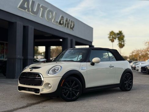 Used 2016 MINI Cooper S image 2