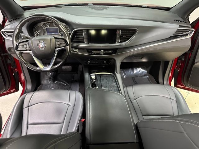 Used 2024 Buick Enclave Essence FWD image 3