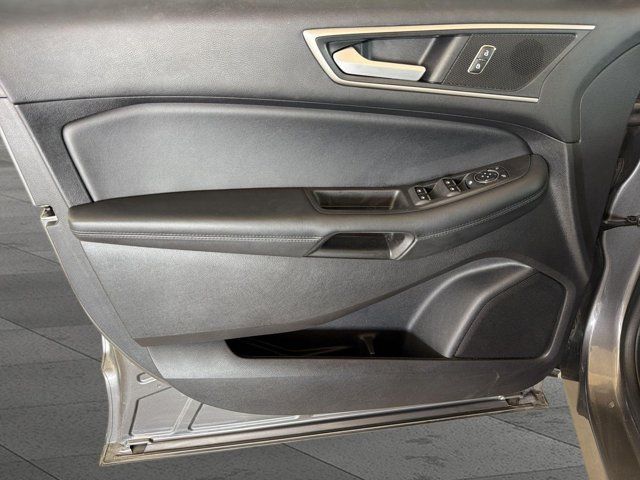 Used 2021 Ford Edge SEL w/ Convenience Package FWD image 8