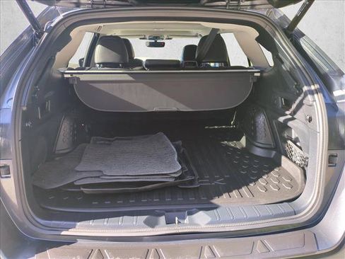 Certified 2025 Subaru Outback Limited XT AWD/4WD image 6