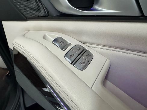 Used 2019 BMW X7 xDrive40i w/ Premium Package image 19