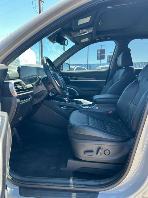 Used 2024 Kia Telluride EX X-Line AWD/4WD image 25