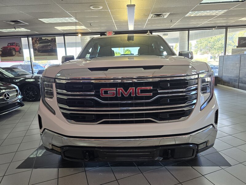 Used 2025 GMC Sierra 1500 SLT AWD/4WD image 2