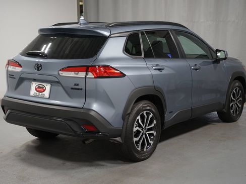 Used 2024 Toyota Corolla Cross AWD Hybrid image 8