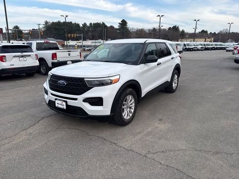 Used 2021 Ford Explorer 4WD image 3
