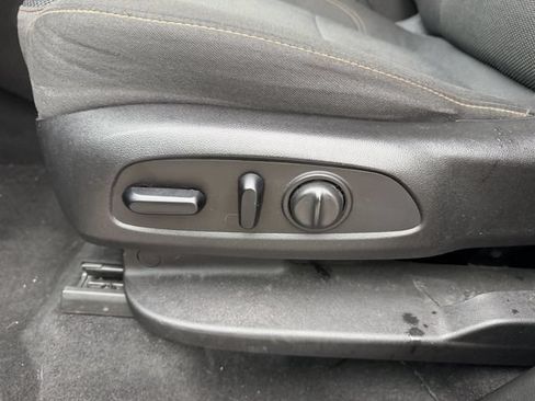 Used 2018 Chevrolet Traverse LT FWD image 13