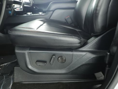 Used 2020 Ford Expedition Max XLT w/ Equipment Group 202A image 11