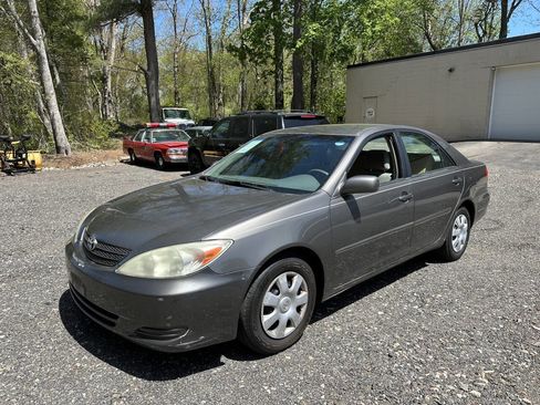 Used 2004 Toyota Camry LE FWD image 14
