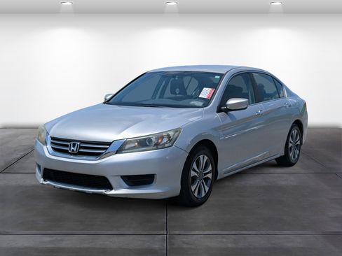 Used 2013 Honda Accord LX image 4