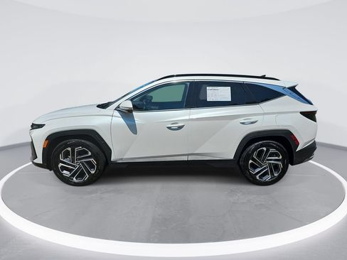 Certified 2025 Hyundai Tucson Limited FWD image 8