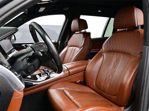 Used 2021 BMW ALPINA XB7 image 5