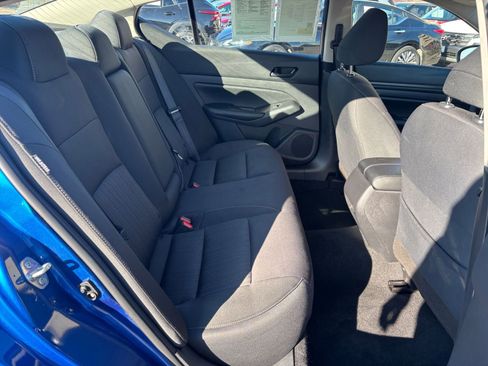 Used 2025 Nissan Altima 2.5 SV image 25