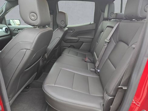 Used 2023 Chevrolet Colorado LT w/ LT Convenience Package III AWD/4WD image 23