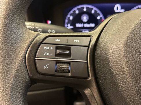 Used 2025 Honda Accord SE image 29