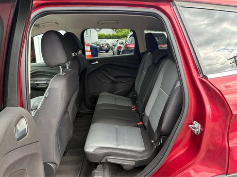Used 2015 Ford Escape SE AWD/4WD image 13