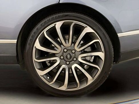 Used 2020 Land Rover Range Rover HSE image 96