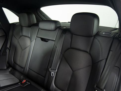 Certified 2025 Porsche Macan image 34