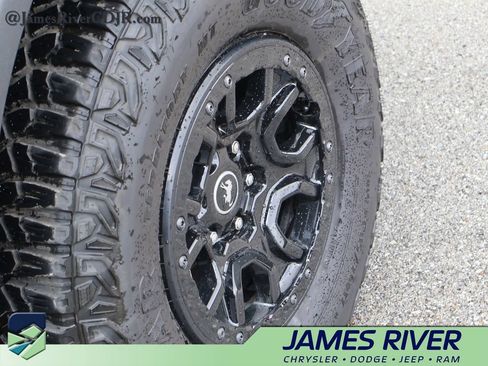 Used 2024 Ford Bronco Wildtrak AWD/4WD image 38