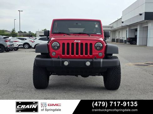Used 2014 Jeep Wrangler Unlimited Sport w/ Quick Order Package 24S AWD/4WD image 2