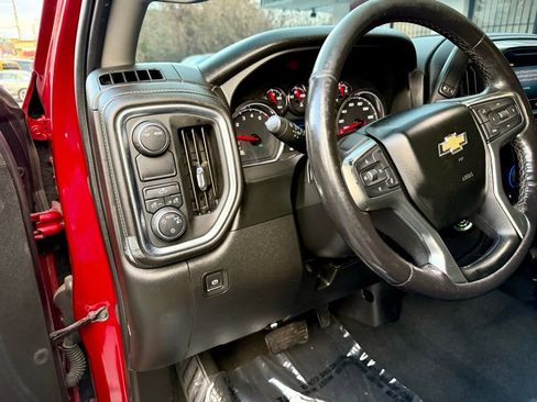 Used 2021 Chevrolet Silverado 1500 LT image 13