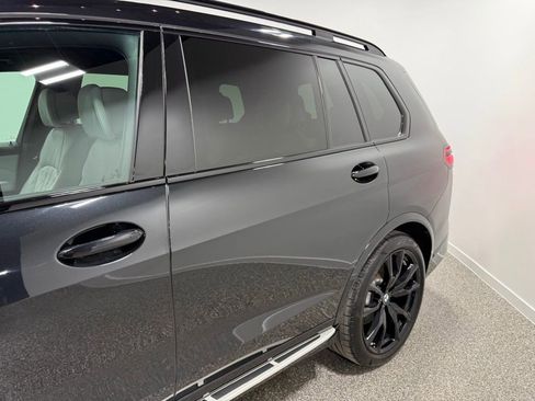 Used 2023 BMW X7 xDrive40i w/ Executive Package image 7