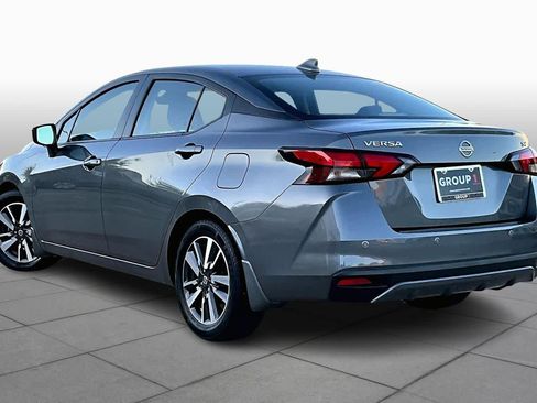 Used 2022 Nissan Versa SV w/ Electronics Package image 12