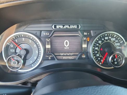 Used 2020 RAM 1500 Laramie AWD/4WD image 21
