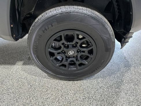 Certified 2021 Toyota Tacoma SR w/ SX Package AWD/4WD image 12