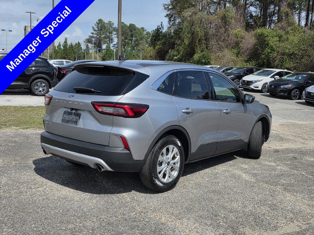 Used 2024 Ford Escape Active w/ Cold Weather Package FWD image 5