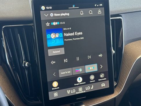 Certified 2026 Volvo XC60 B5 Plus AWD/4WD image 17