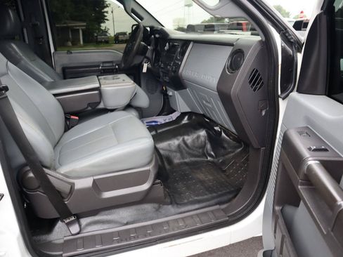 Used 2015 Ford F550 4x4 Crew Cab Super Duty image 14