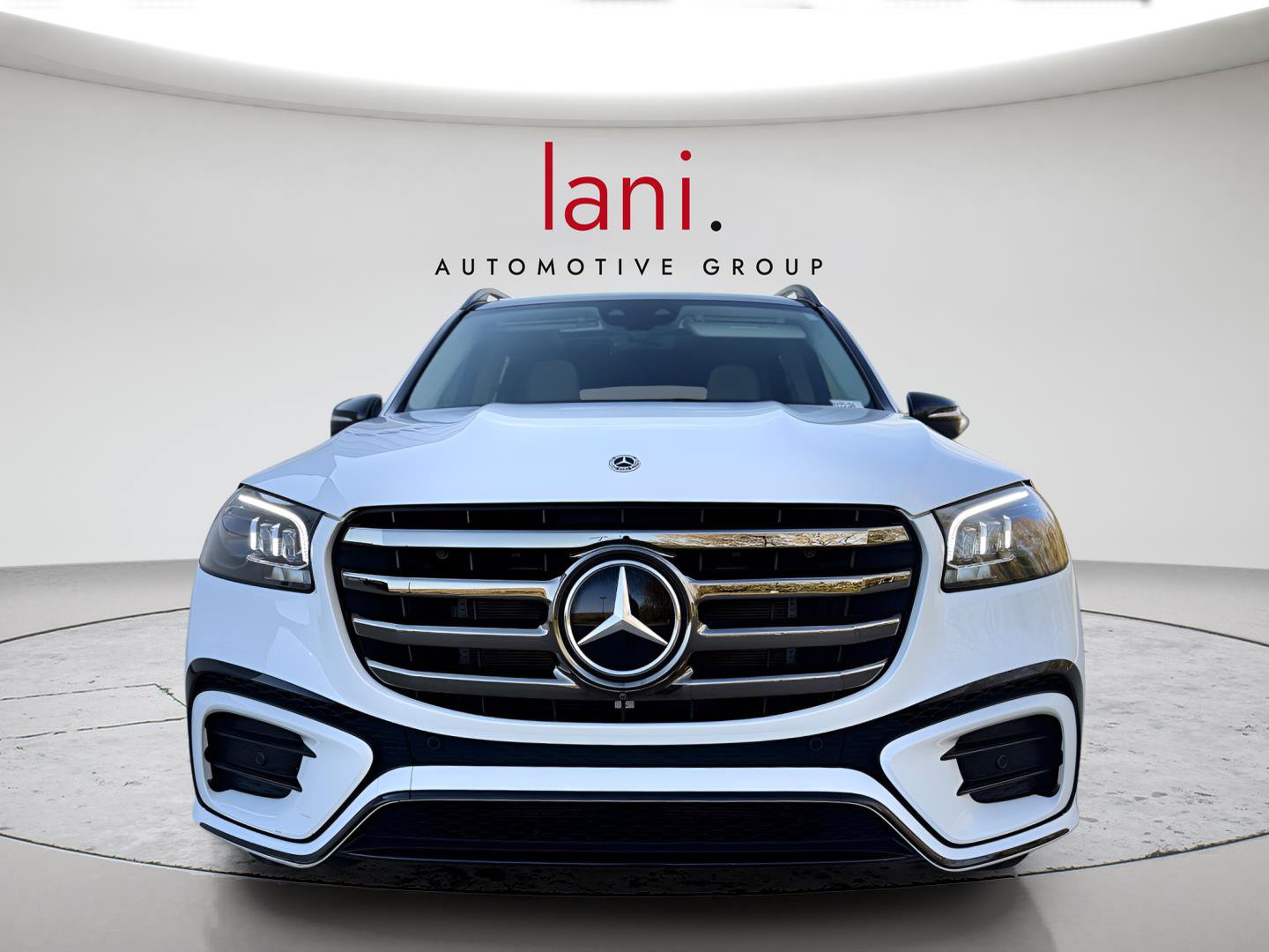 Used 2024 Mercedes-Benz GLS 450 4MATIC image 2