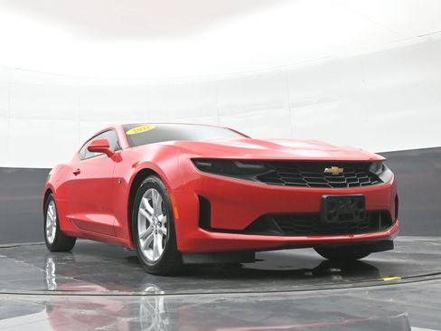 Used 2021 Chevrolet Camaro LS RWD image 36